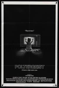 8w650 POLTERGEIST style B 1sh '82 Tobe Hooper, classic They're here image of little girl by TV!