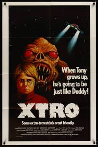 8w984 XTRO int'l 1sh '83 some extra-terrestrials aren't friendly, he's the mean E.T.!