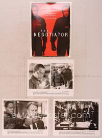 8z167 NEGOTIATOR presskit '98 cool image of Samuel L. Jackson & Kevin Spacey!
