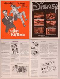 9f168 DEVIL & MAX DEVLIN pressbook '81 Disney, wacky art of Elliott Gould & Bill Cosby by Sizemore!