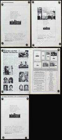 9f339 MANHATTAN pressbook '79 Woody Allen & Mariel Hemingway in New York City by bridge!