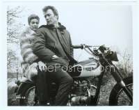 9g086 COOGAN'S BLUFF 8x10 still '68 close up of Clint Eastwood with Tisha Sterling on motorcycle!