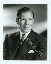 9g149 GEORGE MURPHY 8x10 still '50s great super close portrait wearing suit & tie!