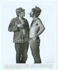 9g297 MASH 8x10 still '70 great close up of uncouth doctors Donald Sutherland & Elliott Gould!