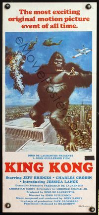 9j784 KING KONG Aust daybill '76 John Berkey art of BIG Ape on the Twin Towers!