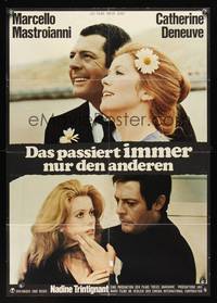 9j315 IT ONLY HAPPENS TO OTHERS German '72 Marcello Mastroianni & sexy Catherine Deneuve!