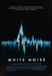 9m597 WHITE NOISE DS 1sh '05 Michael Keaton, creepy image of people in static!