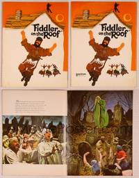 9r350 FIDDLER ON THE ROOF English program '72 cool different artwork of Topol & cast!