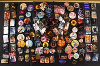 9s007 METAL BUTTONS PROMO LOT 202 pins '90s-00s There's Something About Mary, E.T. + more!