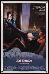 9v193 GOTCHA 1sh '85 Anthony Edwards with sexy barely-dressed Linda Fiorentino in Paris!