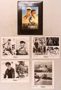 9w205 FLIPPER presskit '96 Elijah Wood, Paul Hogan, Chelsea Field, Isaac Hayes, lovable dolphin!