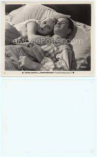 9y081 CENTRAL AIRPORT 8.25x10 still '33 close up of Tom Brown & pretty Sally Eilers in bed!