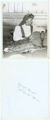 9y185 GINGER ROGERS candid 8x10 still '42 relaxing on couch in cool outfit at home!