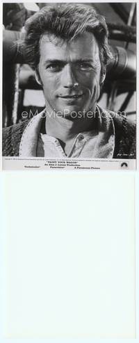 9y361 PAINT YOUR WAGON 7.75x10 still '69 best close up of smiling young Clint Eastwood!
