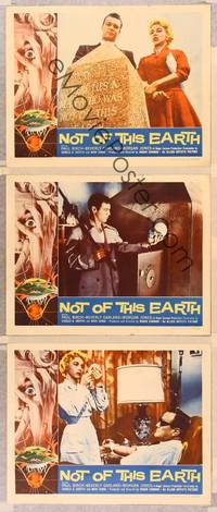 1e928 NOT OF THIS EARTH 3 LCs '57 classic close up border art of screaming girl & alien monster!