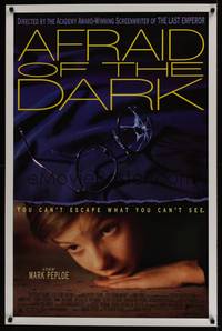 1v032 AFRAID OF THE DARK 1sh '91 directed by Mark Peploe, you can't escape what you can't see!