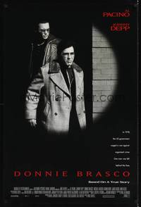 1w203 DONNIE BRASCO DS 1sh '97 Al Pacino is betrayed by undercover cop Johnny Depp!