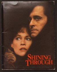 1x190 SHINING THROUGH presskit '92 Michael Douglas, Melanie Griffith, Liam Neeson, Joely Richardson