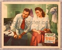 1z442 MIRACLE ON 34th STREET LC #6 '47 Maureen O'Hara is amused by John Payne in the kitchen!