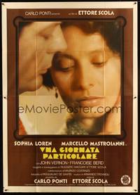 2e254 SPECIAL DAY Italian 2p '77 different super c/u of Sophia Loren & Marcello Mastroianni!