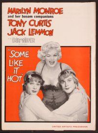 2f467 SOME LIKE IT HOT pressbook '59 sexy Marilyn Monroe with Tony Curtis & Jack Lemmon in drag!