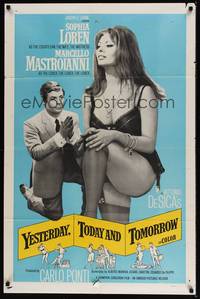 2h991 YESTERDAY, TODAY & TOMORROW 1sh '64 sexy Sophia Loren, Marcello Mastroianni, De Sica!