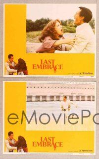 2p326 LAST EMBRACE 8 LCs '79 Roy Scheider & Janet Margolin, directed by Jonathan Demme!