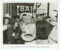 2x400 MISFITS 8x10 still '61 Clark Gable & Clift watch sexy Marilyn Monroe collect money in hat!