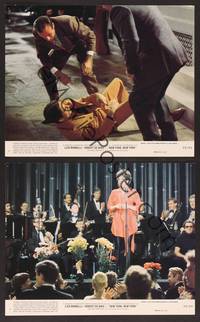 2y127 NEW YORK NEW YORK 2 color 8x10 stills '77 Robert De Niro, Liza Minnelli sings!