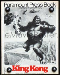 3b300 KING KONG pressbook '76 John Berkey art of BIG Ape on the Twin Towers!