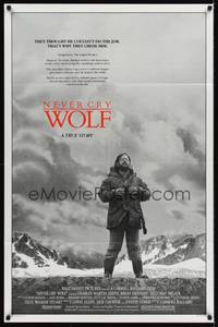 3c591 NEVER CRY WOLF 1sh '83 Walt Disney, great image of Charles Martin Smith alone in wild!