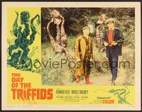 3d342 DAY OF THE TRIFFIDS LC #6 '62 Howard Keel standing with rifle with plant aliens behind him!