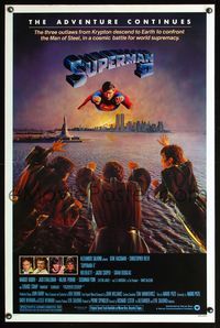 3k439 SUPERMAN II 1sh '81 Christopher Reeve, Terence Stamp, cool flying image over New York City!