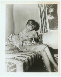 3s441 SHIRLEY MACLAINE 8x10 still '58 seated portrait with her dog from Some Came Running!