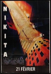 4a277 LA FEMME NIKITA advance DS French 1p '90 Luc Besson, overhead art of Anne Parillaud in alley!