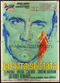 4a608 TOWN WITHOUT PITY Italian 2p '62 different art of Kirk Douglas & sexy Christine Kaufmann!