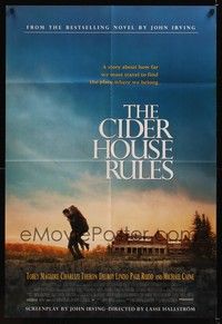 4d191 CIDER HOUSE RULES 1sh '99 Tobey McGuire carries Charlize Theron piggyback!