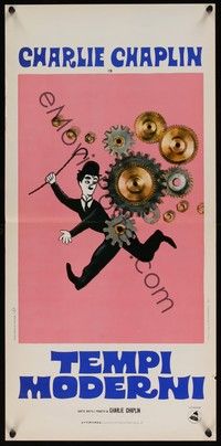 4h552 MODERN TIMES Italian locandina R72 great image of Charlie Chaplin running from gears!