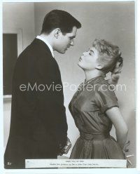 4j190 TAMMY TELL ME TRUE 11x14 still '61 full-length image of Sandra Dee about to kiss John Gavin!