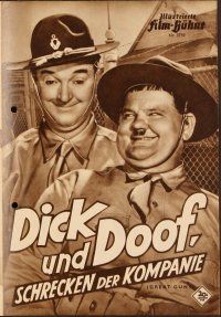 4j288 GREAT GUNS German program '57 many different images of Laurel & Hardy in uniform!
