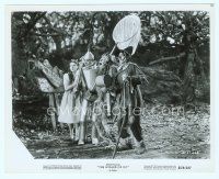 4s550 WIZARD OF OZ 8x10 still R70 best image of Judy Garland & co-stars cowering in fear!