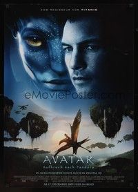 4v027 AVATAR advance German '09 James Cameron, cool image of Sam Worthington & his Avatar!