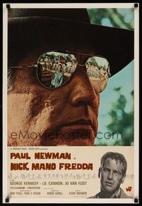 5a018 COOL HAND LUKE Italian photobusta '67 classic c/u of man w/no eyes looking at Paul Newman!
