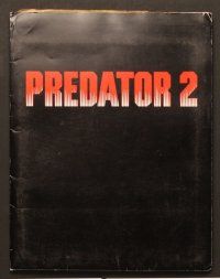 5d234 PREDATOR 2 presskit '90 Danny Glover, Gary Busey, cool sci-fi sequel!