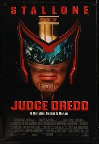 5f343 JUDGE DREDD DS 1sh '95 in the future, Sylvester Stallone is the law, great close image!