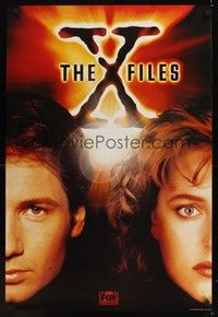 5f743 X-FILES TV 1sh '94 close-up image of FBI agents David Duchovny & Gillian Anderson!