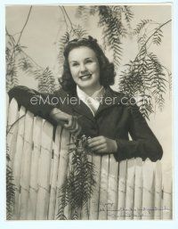 5g004 DEANNA DURBIN signed deluxe 10.75x13.75 still '40s portrait by picket fence by George Norris!