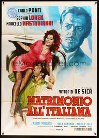 5h166 MARRIAGE ITALIAN STYLE Italian 1p '64 de Sica, art of sexy Loren & Mastroianni by Crovato!