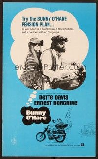 5j238 BUNNY O'HARE pressbook '71 Bette Davis & Ernest Borgnine on Triumph motorcycle!