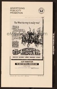 5j458 GREAT NORTHFIELD MINNESOTA RAID pressbook '72 Robert Duvall, cool art of wild west outlaws!